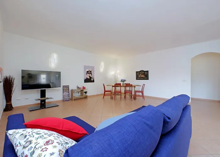 Home And Garden Le Rondini